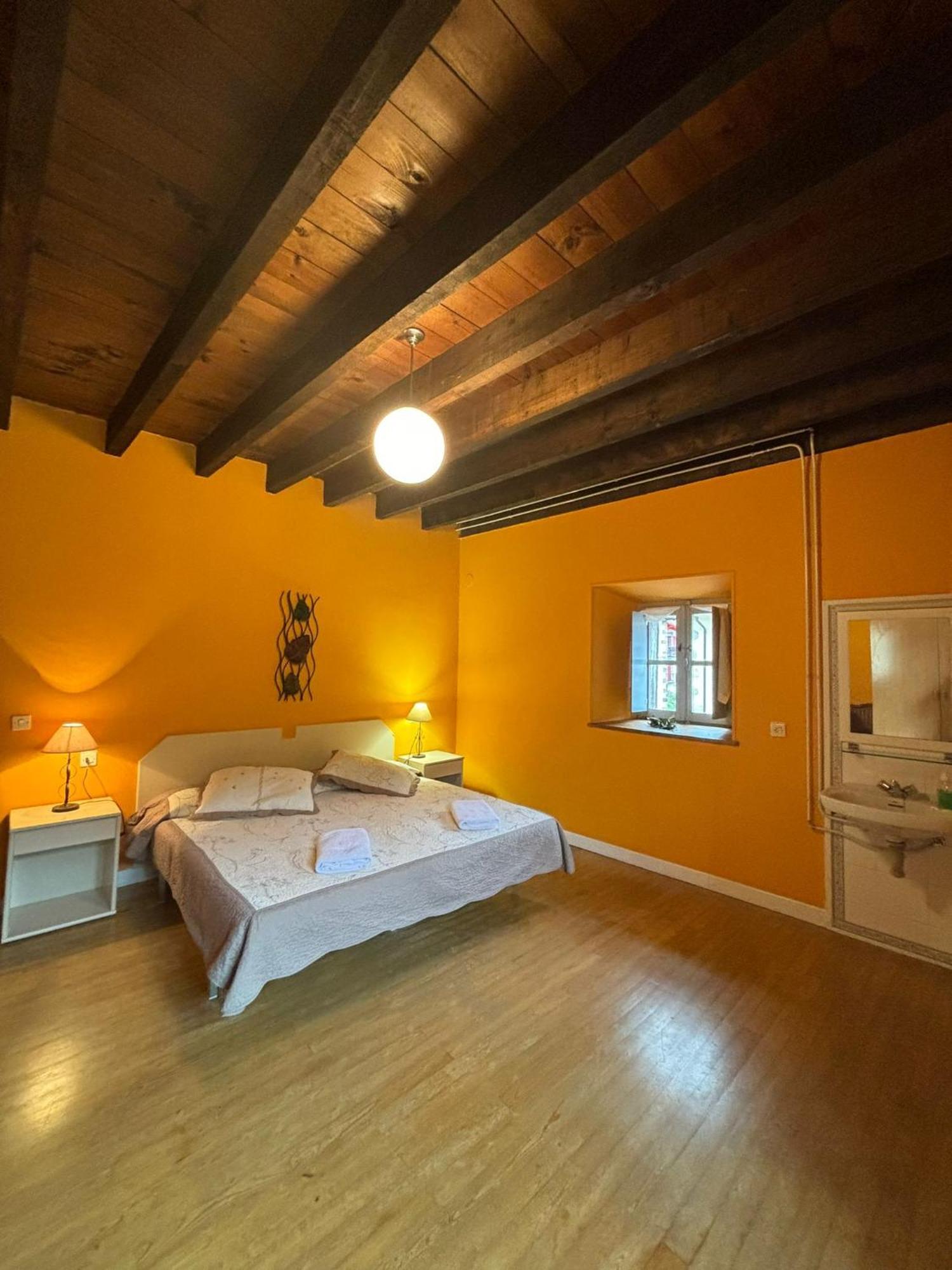 Zubietako Ostatua Hotell Rum bild