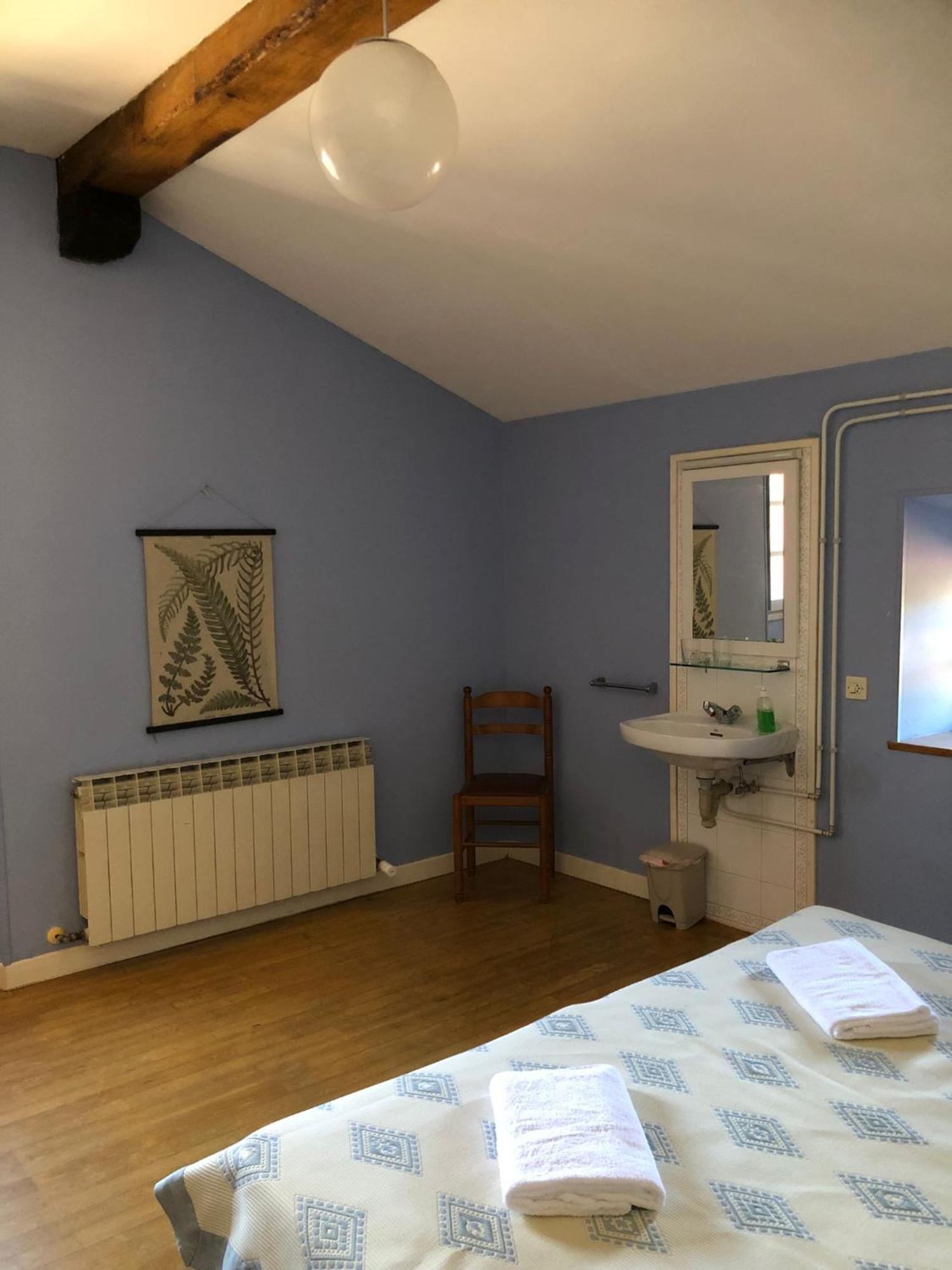Zubietako Ostatua Hotell Exteriör bild